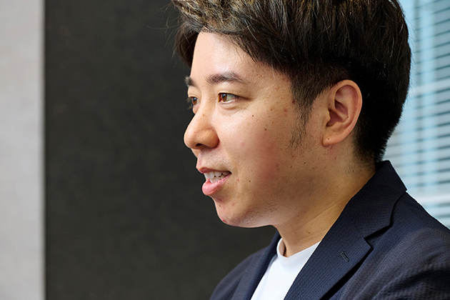 働きながら会計士受験に挑戦しトーマツへ