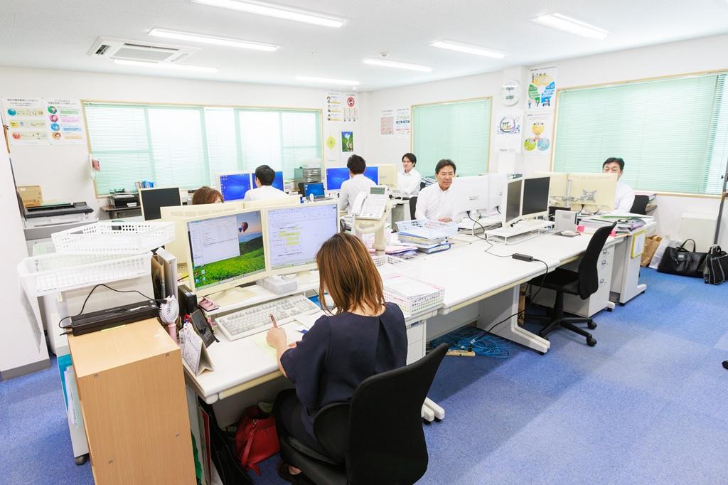 事務所の情報_事務所内のようす